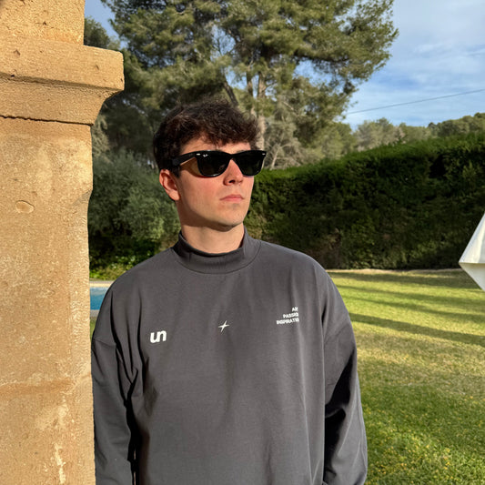 SWEATSHIRT GREY